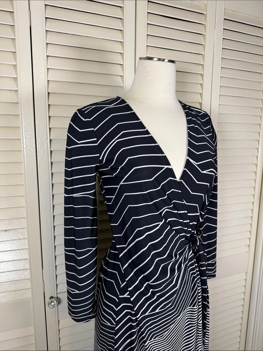 BCBG Max Azria Adele Geometric Print Wrap Dress Navy White Small